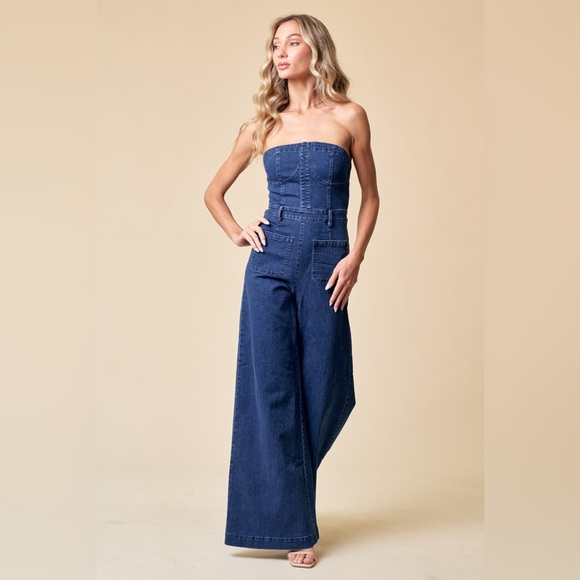 MID DENIM STRAPLESS WIDE LEG DENIM JUMPSUIT WITH POCKETS🤠 - Picture 5 of 9